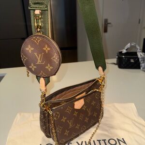 Louis Vuitton Monogram Crossbody with Green Strap